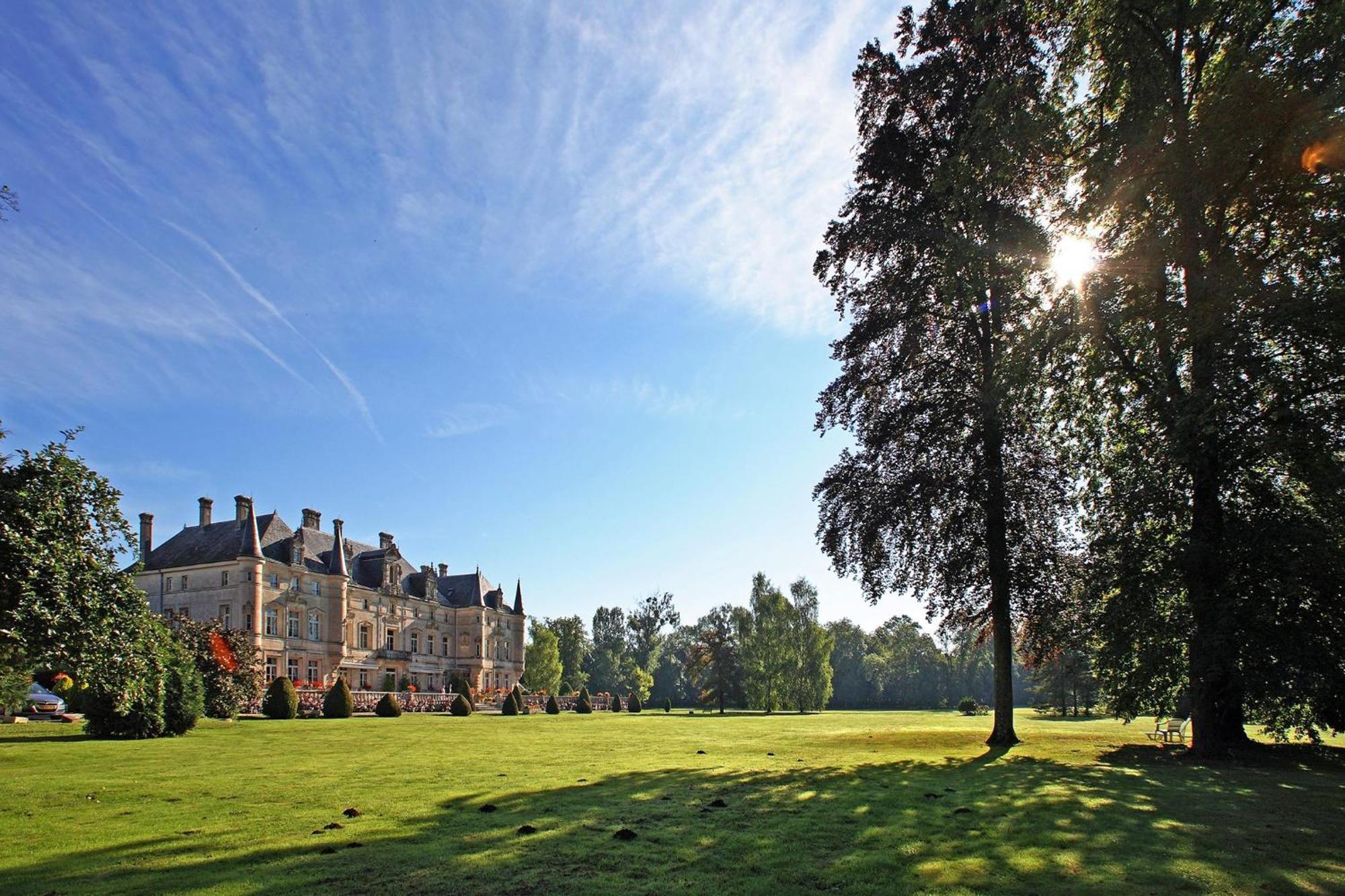 Chateau Des Monthairons Hotel Restaurant Gastromaison Spa Privatif Les Monthairons Exterior foto