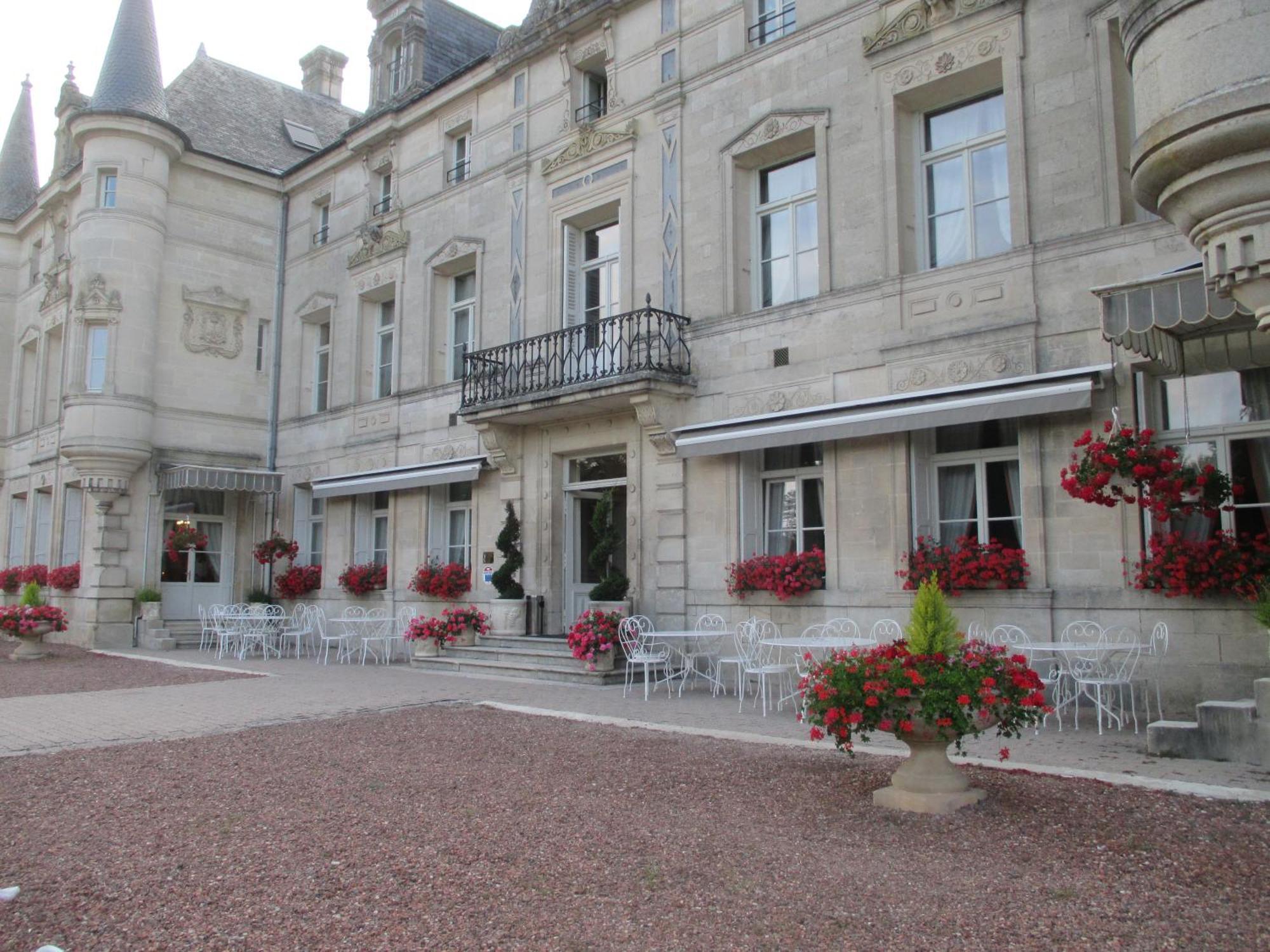 Chateau Des Monthairons Hotel Restaurant Gastromaison Spa Privatif Les Monthairons Exterior foto